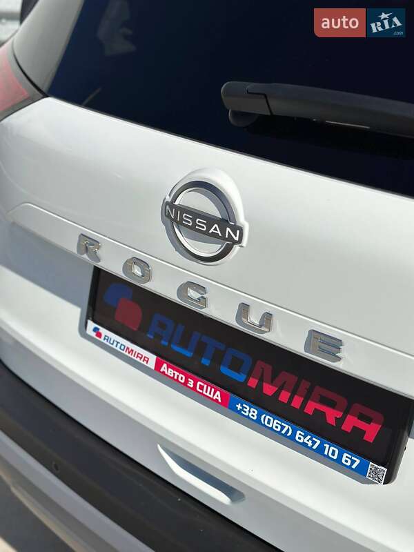 Внедорожник / Кроссовер Nissan Rogue 2023 в Киеве