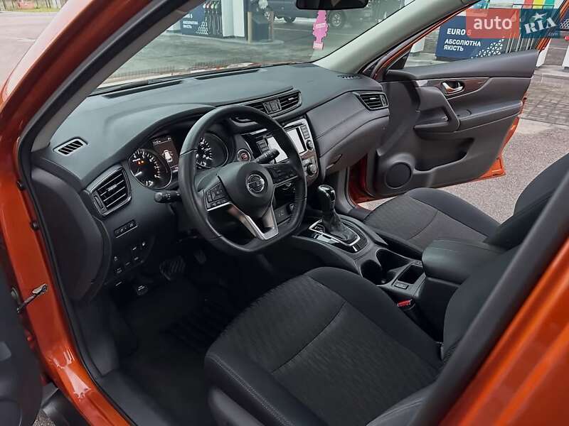 Внедорожник / Кроссовер Nissan Rogue 2018 в Днепре