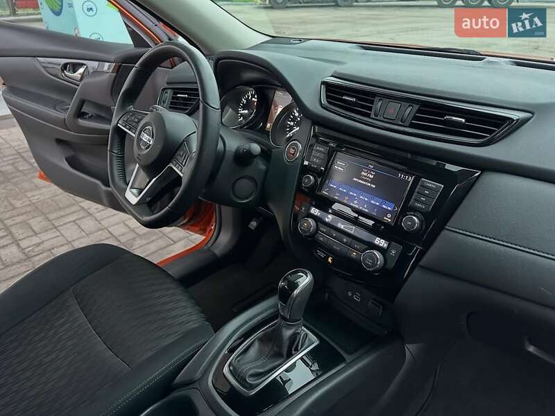 Внедорожник / Кроссовер Nissan Rogue 2018 в Днепре