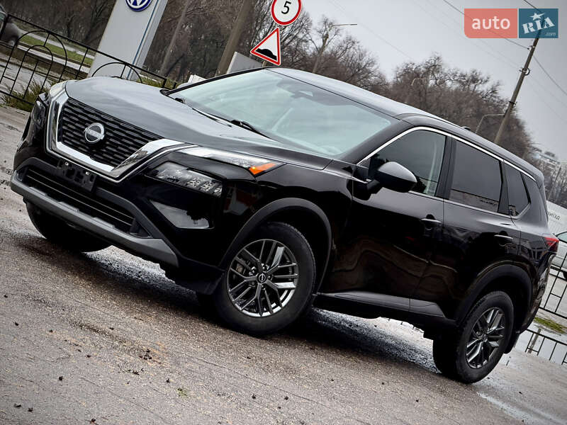 Внедорожник / Кроссовер Nissan Rogue 2023 в Запорожье