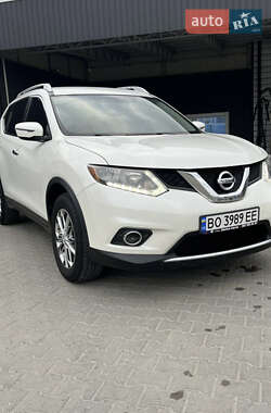 Позашляховик / Кросовер Nissan Rogue 2016 в Львові