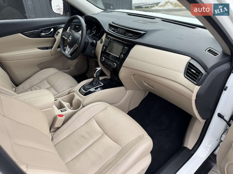 Внедорожник / Кроссовер Nissan Rogue 2019 в Одессе