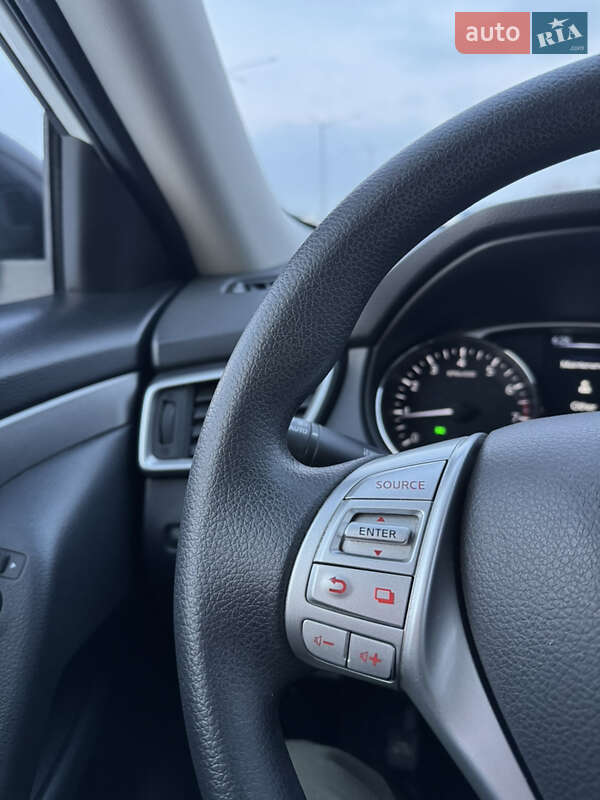 Внедорожник / Кроссовер Nissan Rogue 2016 в Днепре фото 6 Внедорожник / Кроссовер Nissan Rogue 2016 в Днепре
