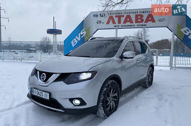 Позашляховик / Кросовер Nissan Rogue 2015 в Полтаві