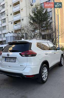 Позашляховик / Кросовер Nissan Rogue 2017 в Києві
