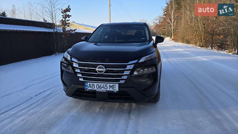 Внедорожник / Кроссовер Nissan Rogue 2024 в Виннице