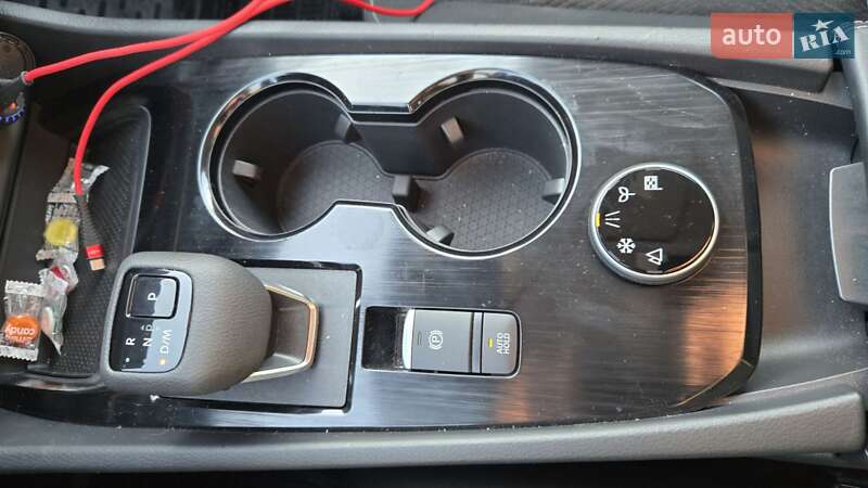 Внедорожник / Кроссовер Nissan Rogue 2024 в Виннице