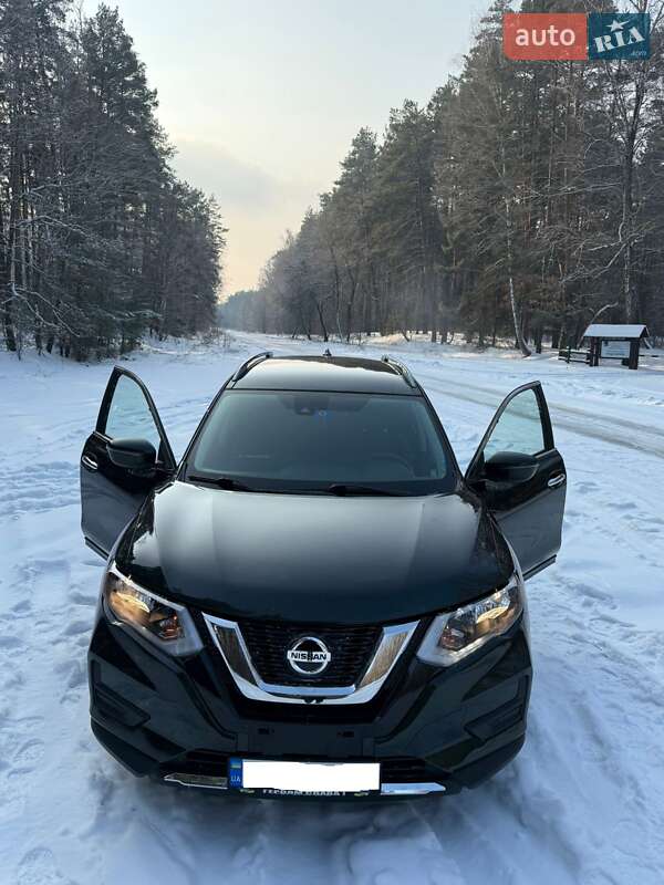 Внедорожник / Кроссовер Nissan Rogue 2020 в Носовке