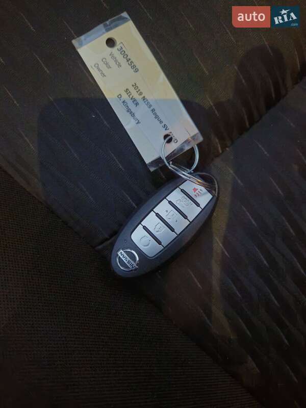 Внедорожник / Кроссовер Nissan Rogue 2018 в Сумах