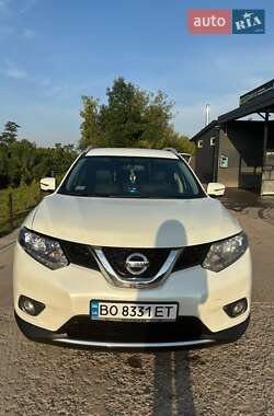 Внедорожник / Кроссовер Nissan Rogue 2015 в Тернополе