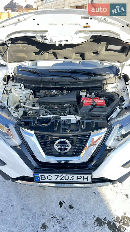 Внедорожник / Кроссовер Nissan Rogue 2017 в Львове