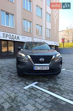 Позашляховик / Кросовер Nissan Rogue 2023 в Луцьку