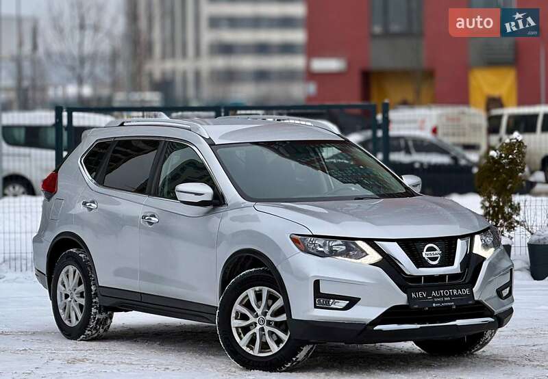 Внедорожник / Кроссовер Nissan Rogue 2018 в Киеве