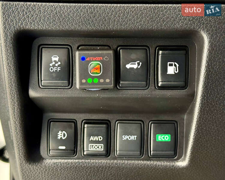 Внедорожник / Кроссовер Nissan Rogue 2018 в Киеве