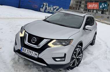 Внедорожник / Кроссовер Nissan Rogue 2017 в Харькове
