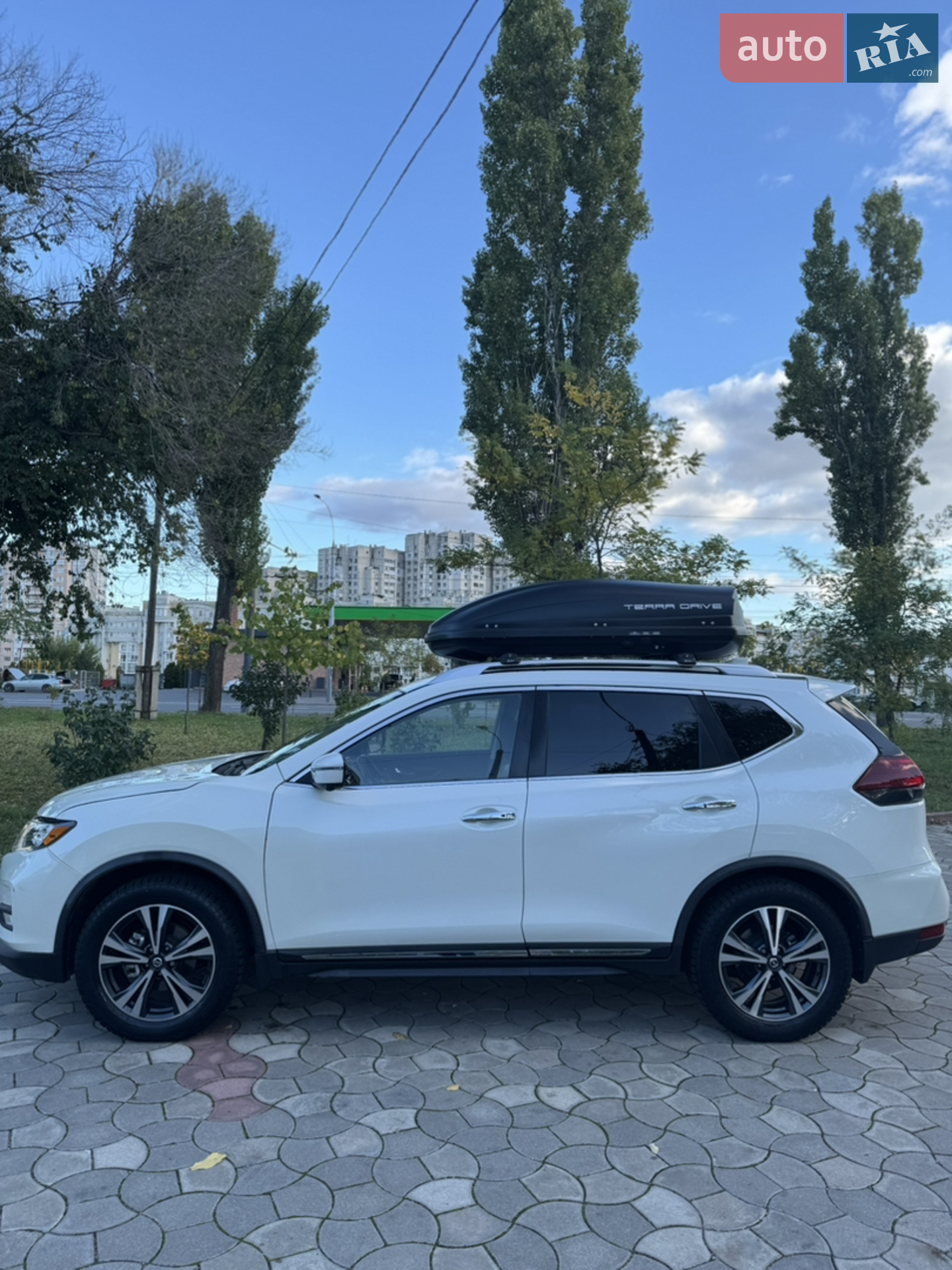 2018 Nissan Rogue - мініатюра 2
