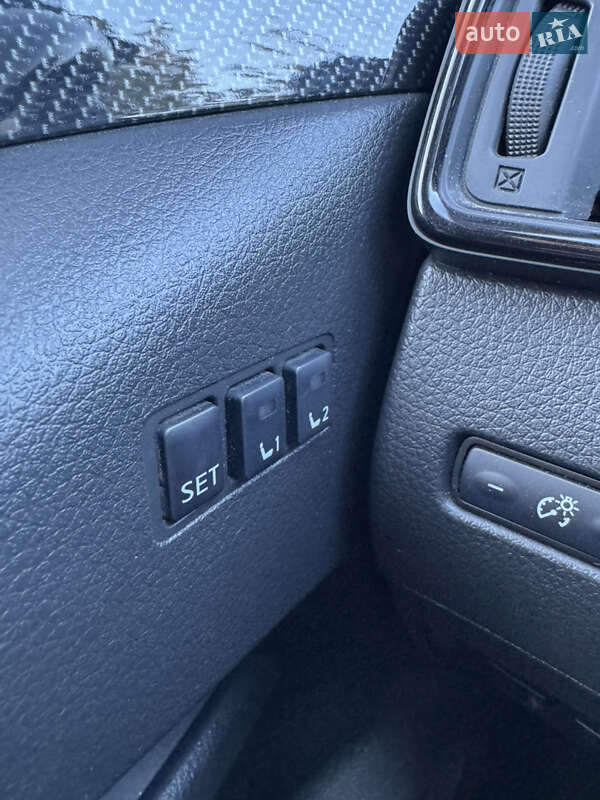 Внедорожник / Кроссовер Nissan Rogue 2018 в Одессе