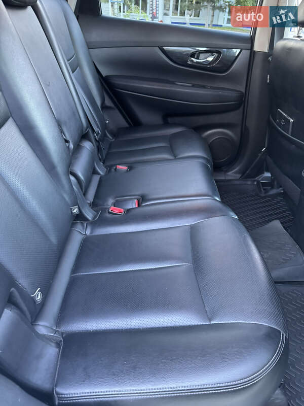 Внедорожник / Кроссовер Nissan Rogue 2018 в Одессе