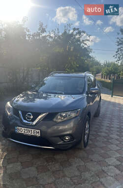 Внедорожник / Кроссовер Nissan Rogue 2014 в Черновцах