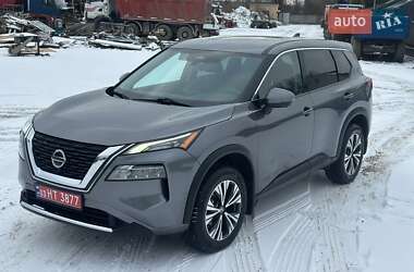 Внедорожник / Кроссовер Nissan Rogue 2021 в Киеве
