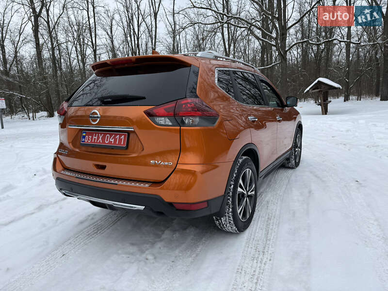 Внедорожник / Кроссовер Nissan Rogue 2019 в Фастове