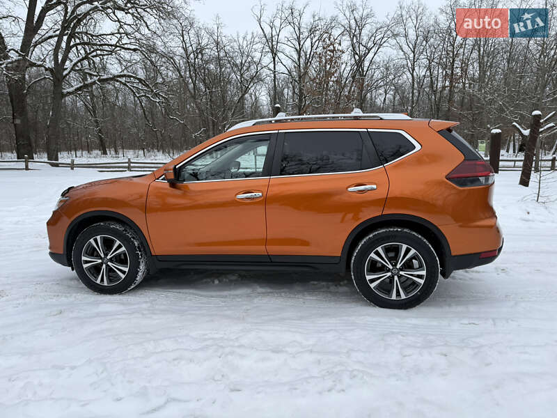 Внедорожник / Кроссовер Nissan Rogue 2019 в Фастове