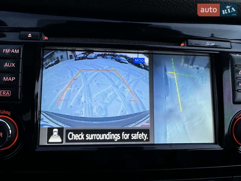 Внедорожник / Кроссовер Nissan Rogue 2016 в Хороле