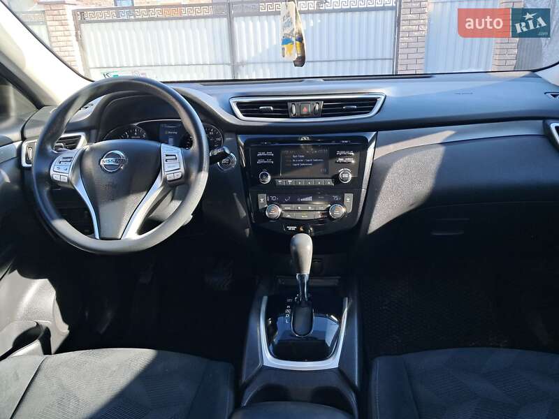 Внедорожник / Кроссовер Nissan Rogue 2015 в Виннице