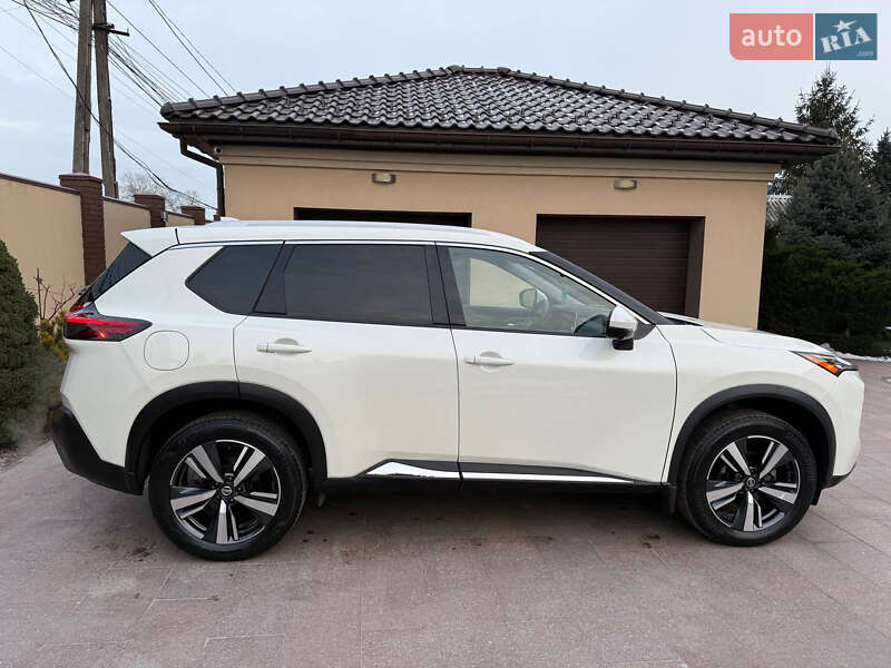 Внедорожник / Кроссовер Nissan Rogue 2020 в Днепре