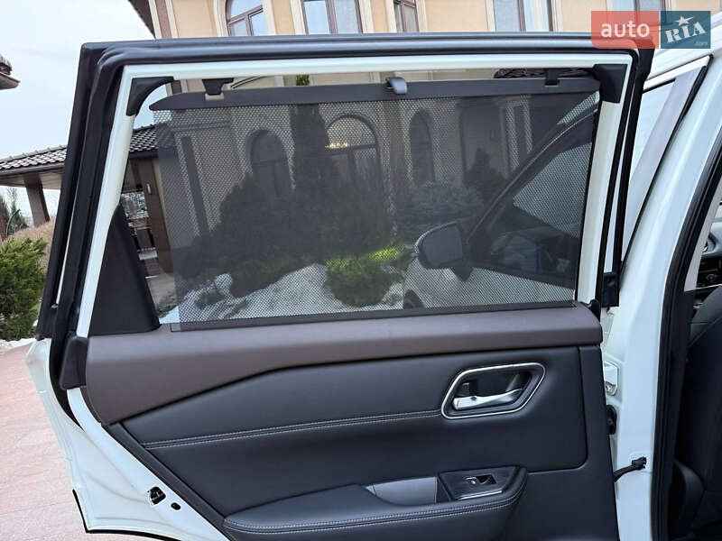 Внедорожник / Кроссовер Nissan Rogue 2020 в Днепре