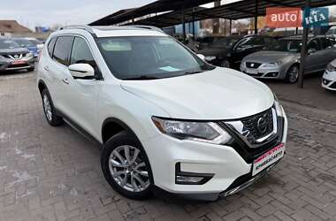 Внедорожник / Кроссовер Nissan Rogue 2017 в Кривом Роге
