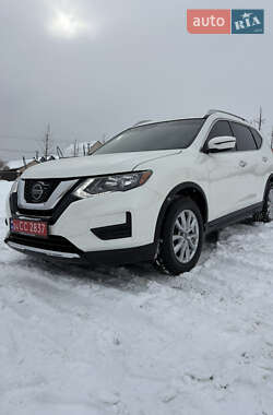 Внедорожник / Кроссовер Nissan Rogue 2018 в Буче