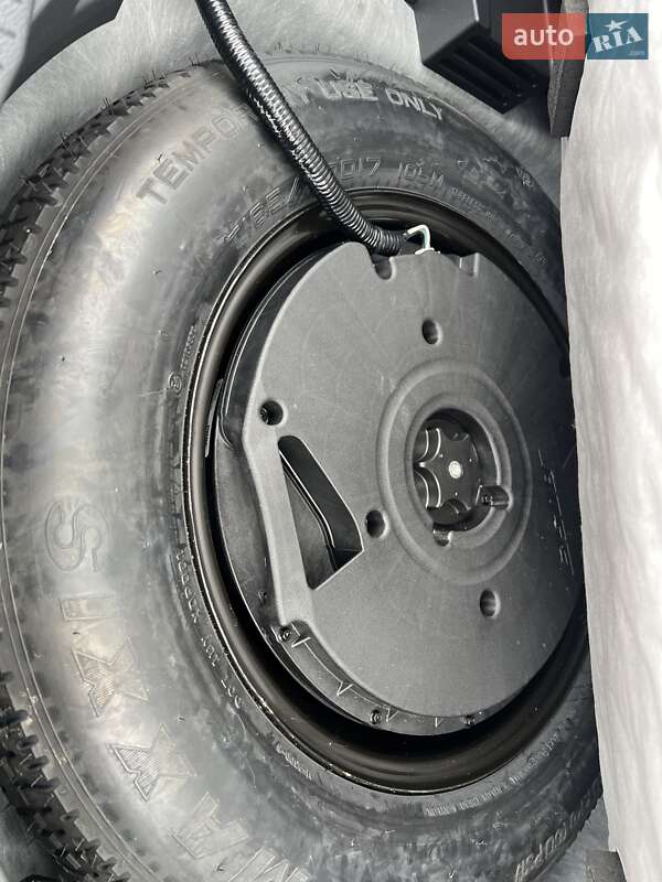 Внедорожник / Кроссовер Nissan Rogue 2023 в Киеве