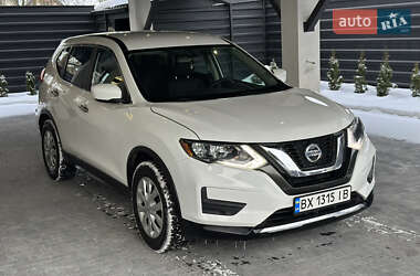 Внедорожник / Кроссовер Nissan Rogue 2017 в Владимире