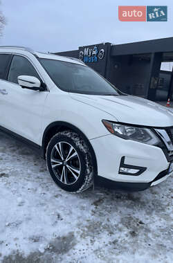Позашляховик / Кросовер Nissan Rogue 2019 в Києві