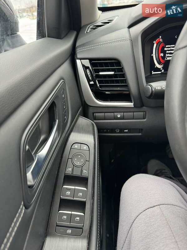 Внедорожник / Кроссовер Nissan Rogue 2024 в Киеве фото 30 Внедорожник / Кроссовер Nissan Rogue 2024 в Киеве