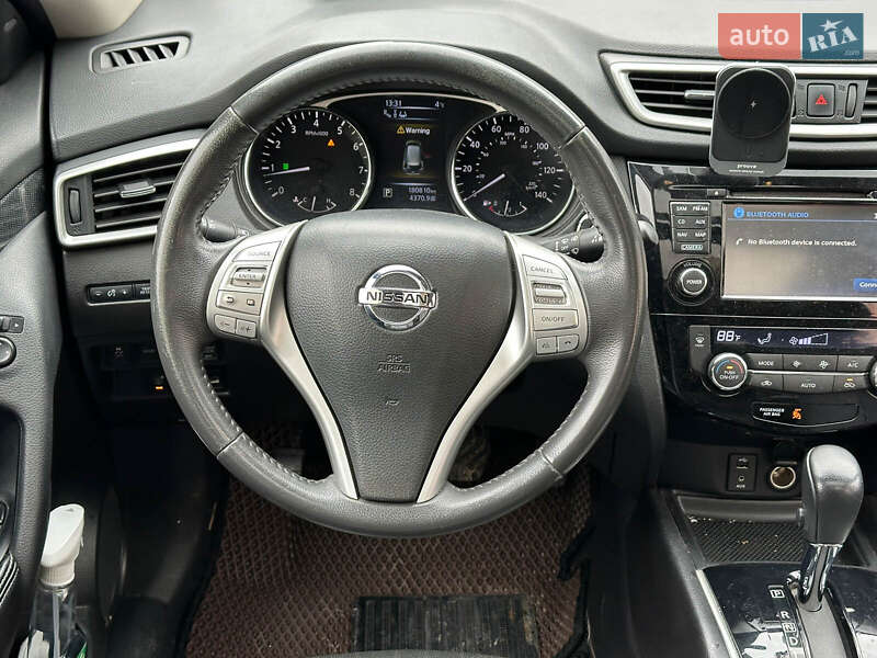 Внедорожник / Кроссовер Nissan Rogue 2014 в Одессе