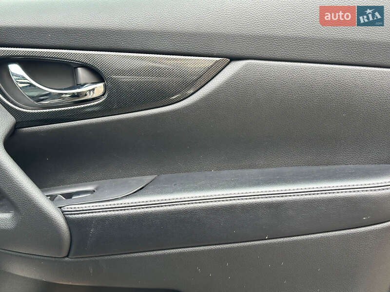 Внедорожник / Кроссовер Nissan Rogue 2014 в Одессе