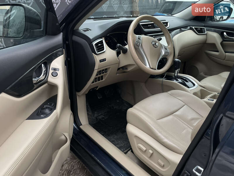 Внедорожник / Кроссовер Nissan Rogue 2014 в Киеве