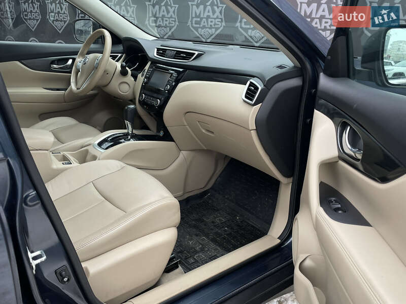 Внедорожник / Кроссовер Nissan Rogue 2014 в Киеве