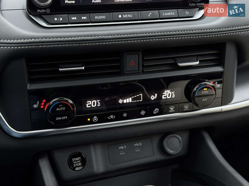 Внедорожник / Кроссовер Nissan Rogue 2024 в Мукачево