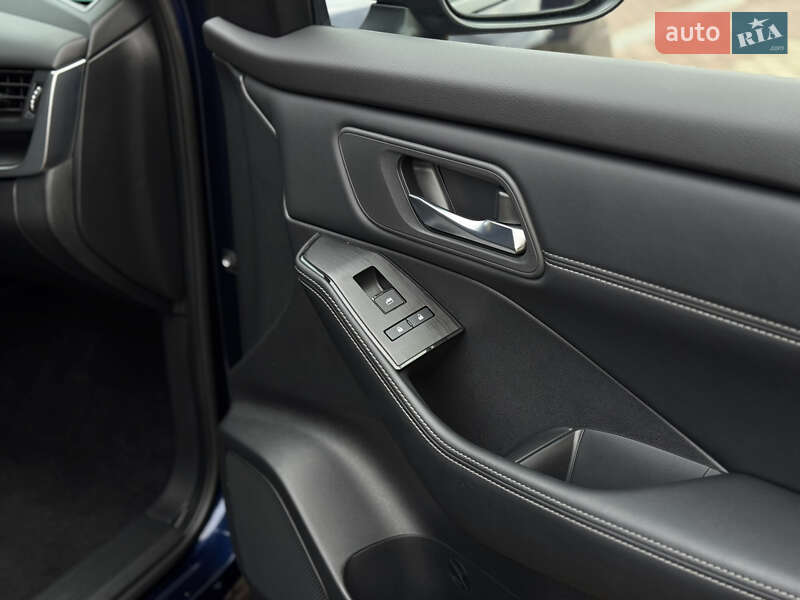 Внедорожник / Кроссовер Nissan Rogue 2024 в Мукачево