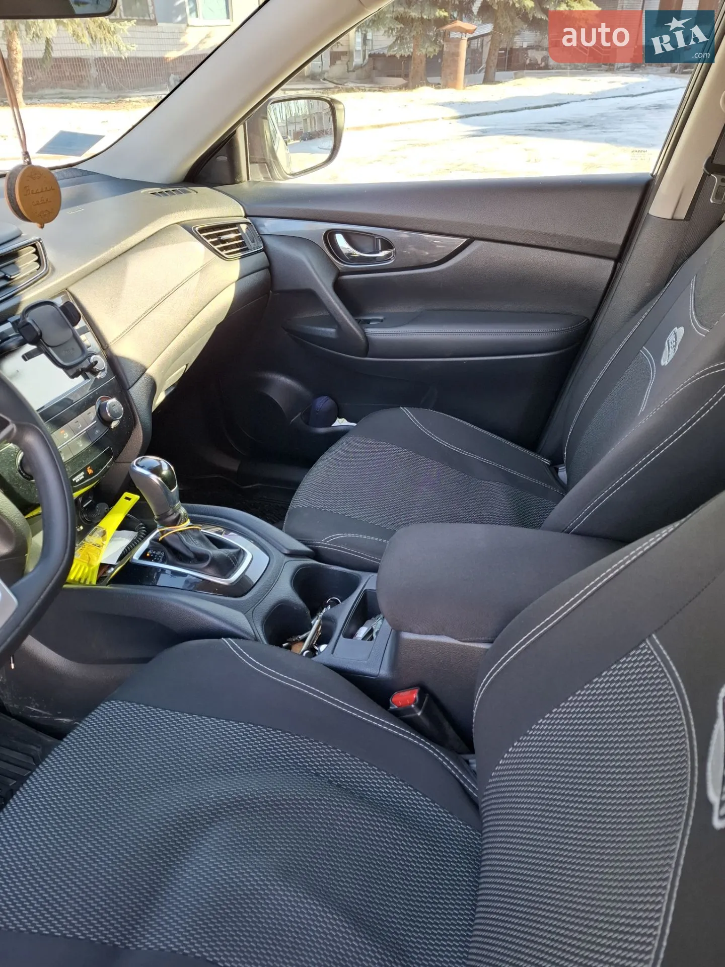 2017 Nissan Rogue - мініатюра 2