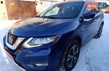 Позашляховик / Кросовер Nissan Rogue 2017 в Чернігові