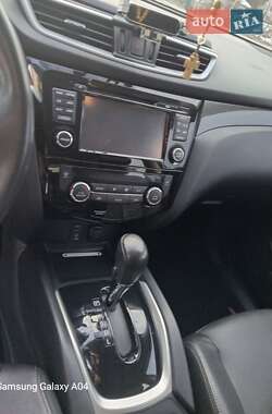 Внедорожник / Кроссовер Nissan Rogue 2016 в Ивано-Франковске