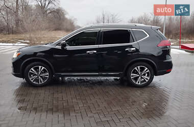 Внедорожник / Кроссовер Nissan Rogue 2017 в Петриковке