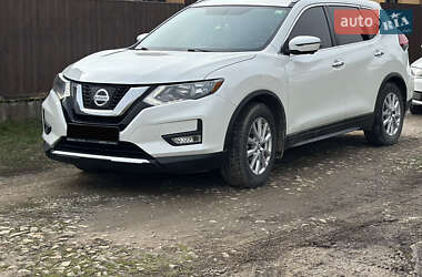 Внедорожник / Кроссовер Nissan Rogue 2018 в Виноградове