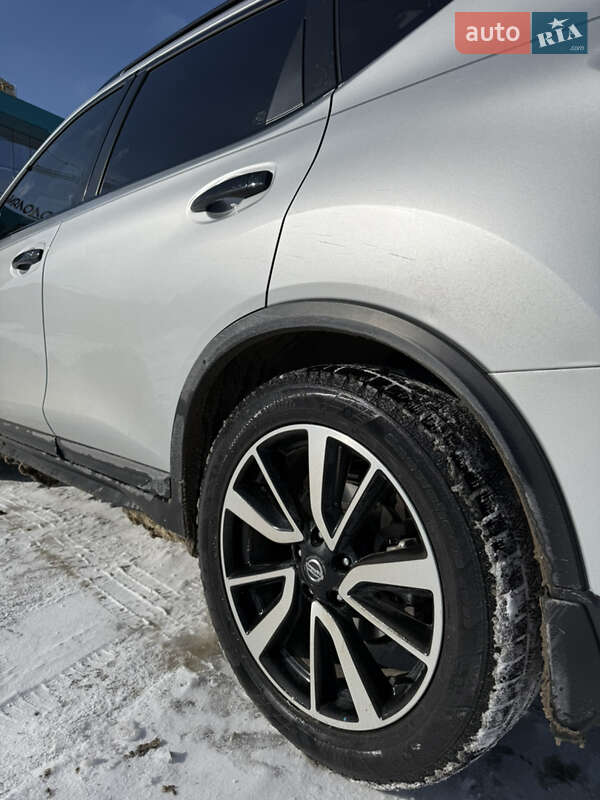 Внедорожник / Кроссовер Nissan Rogue 2018 в Тернополе