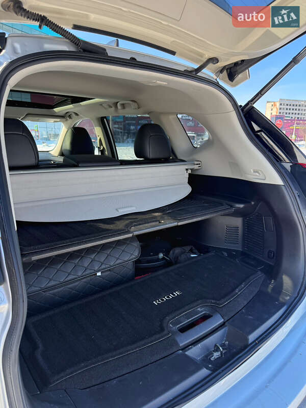 Внедорожник / Кроссовер Nissan Rogue 2018 в Тернополе