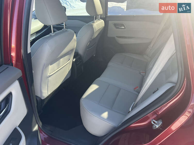 Внедорожник / Кроссовер Nissan Rogue 2021 в Ровно